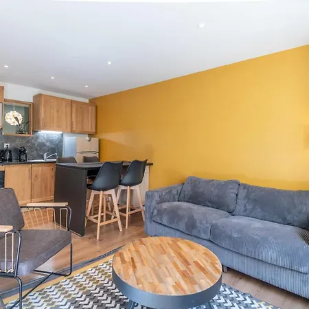 Calme Furnished Flat *